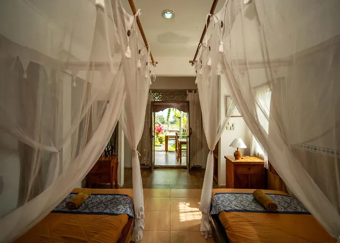Kubu Sari 3*