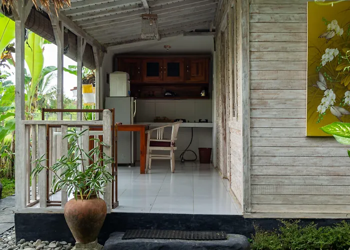 Kubu Sari 3*