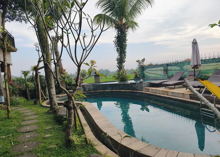 Kubu Sari Konukevi 3*