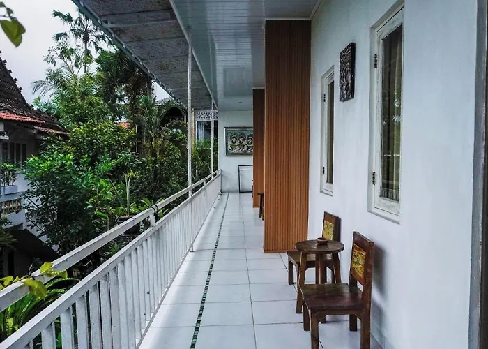 Konukevi Kubu Sari 3*